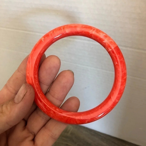 Vtg Marbled Plastic Bangle - Picture 3 of 8